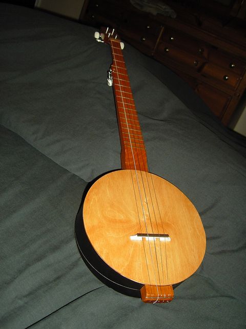 Natural/Black Banjo